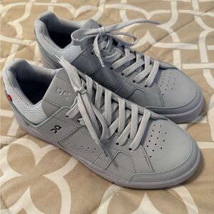 NEW On Running Women’s Light Gray Athletic Shoes, Size 8